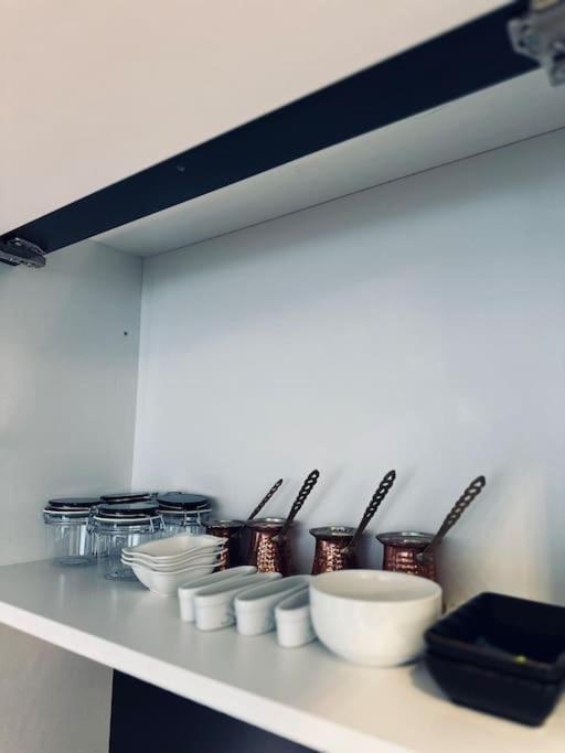 Priam Apartment Приштина Екстер'єр фото
