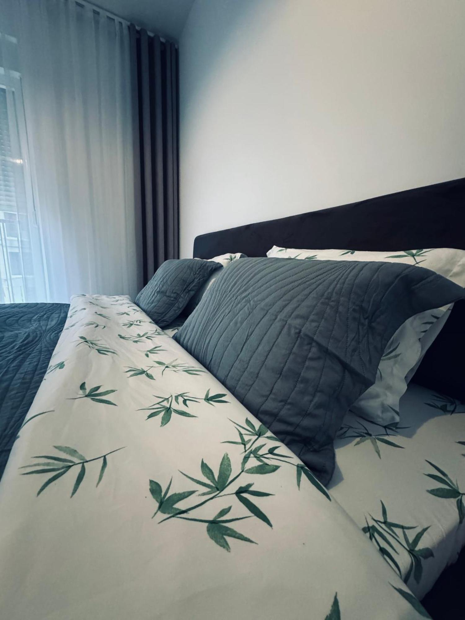 Priam Apartment Приштина Екстер'єр фото